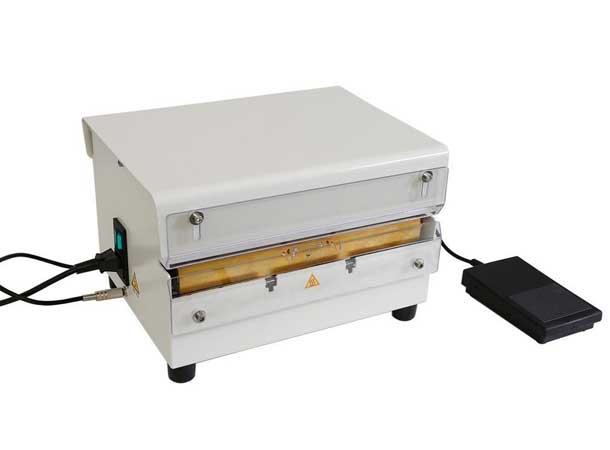 緊湊的恒熱式封口機(jī)