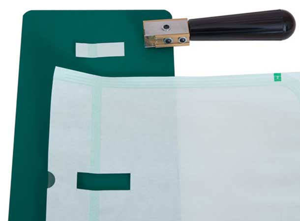 15 mm 寬度取樣刀，按照法規(guī)的精度要求取樣，用于做拉伸剝離測試。