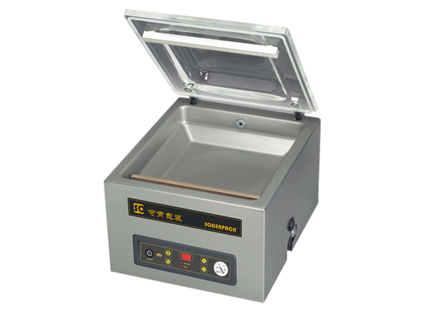 堅(jiān)固的臺(tái)式真空室封口機(jī)，配有高透明蓋和 8 m3/h真空泵